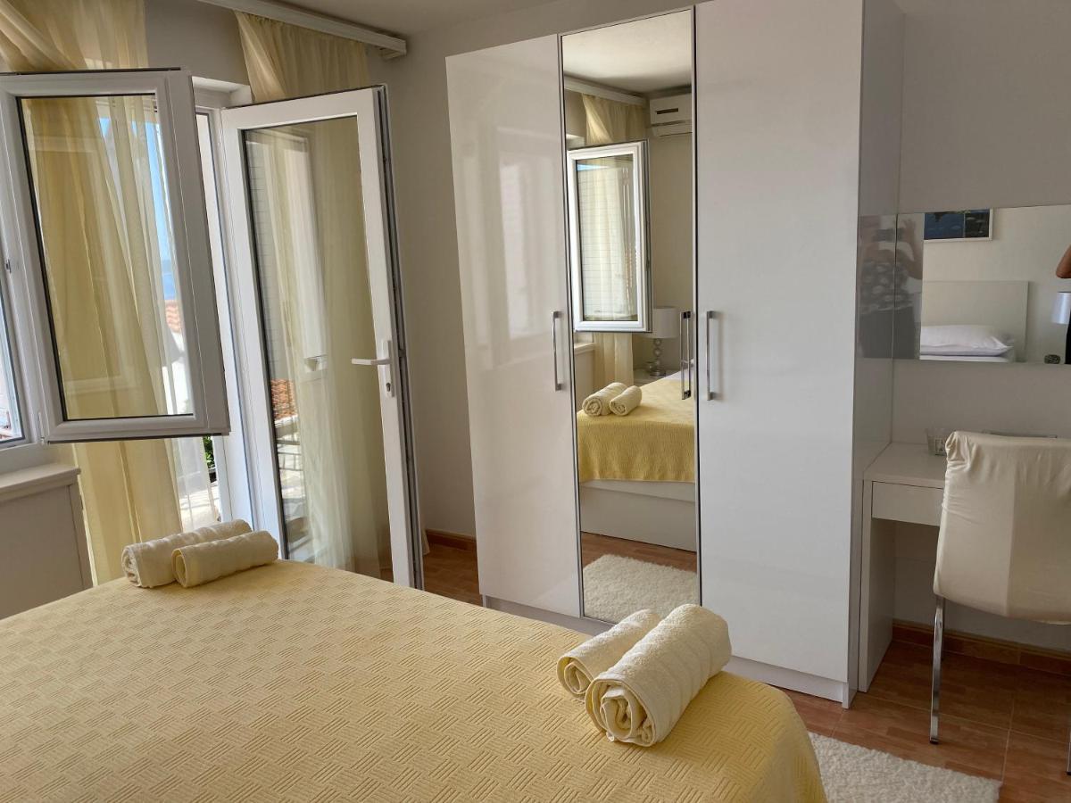 Apartment House Bartulovic Brela